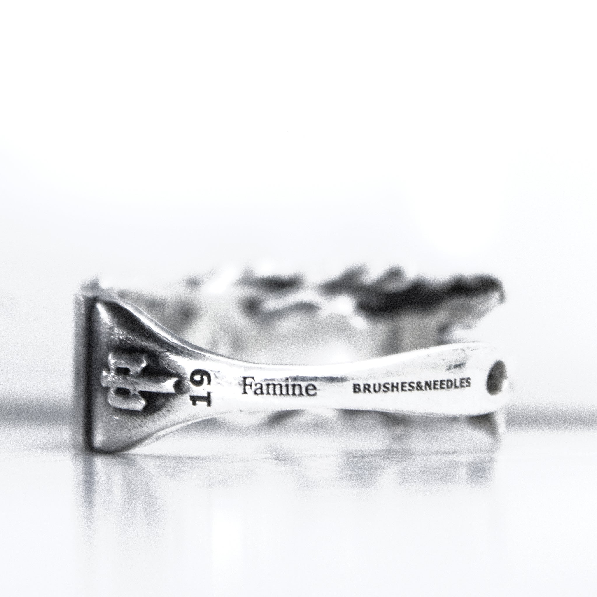Paintbrush Ring – Famine Studios