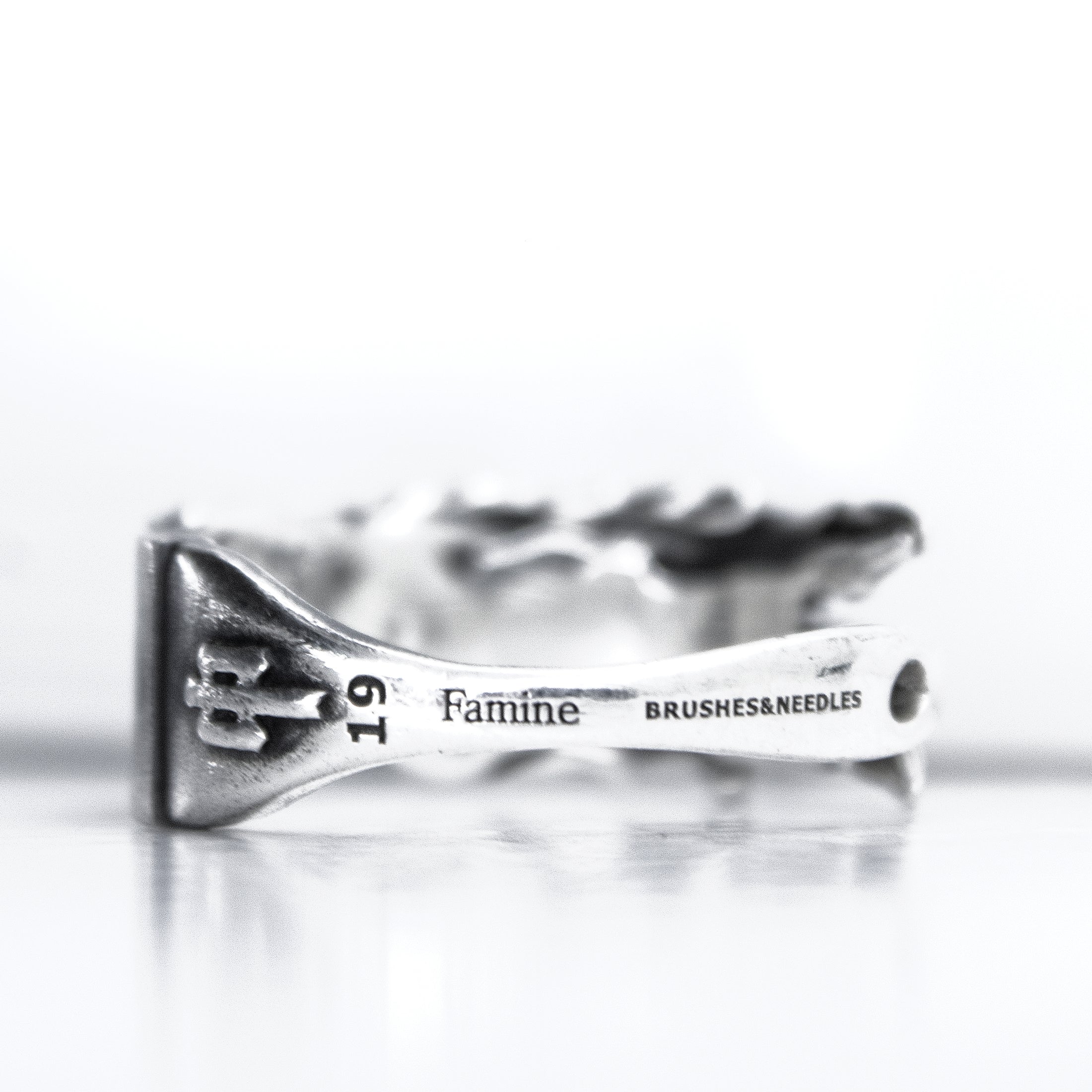 Paintbrush Ring – Famine Studios